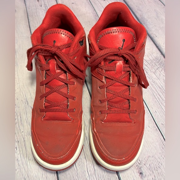 Jordan Flight Origin 3. Size 5.5Y
Gym Red/Black-White-Black - Picture 3 of 16